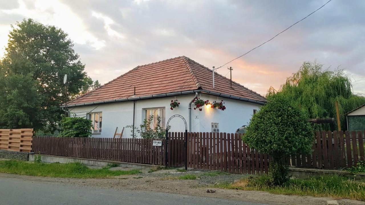Tepke Guesthouse Garáb Exterior foto